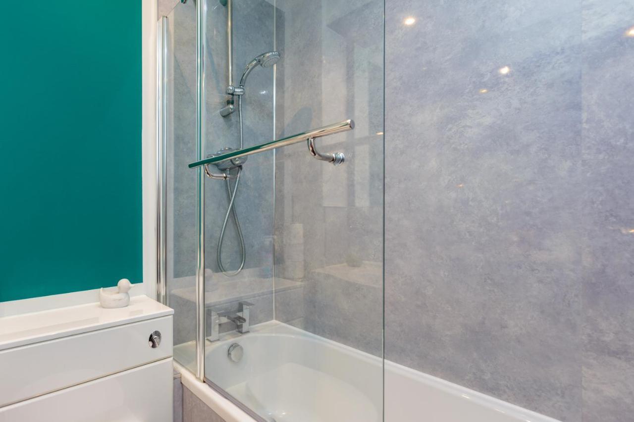 Stylish 2 Bedroom Apartment In Edinburgh Buitenkant foto
